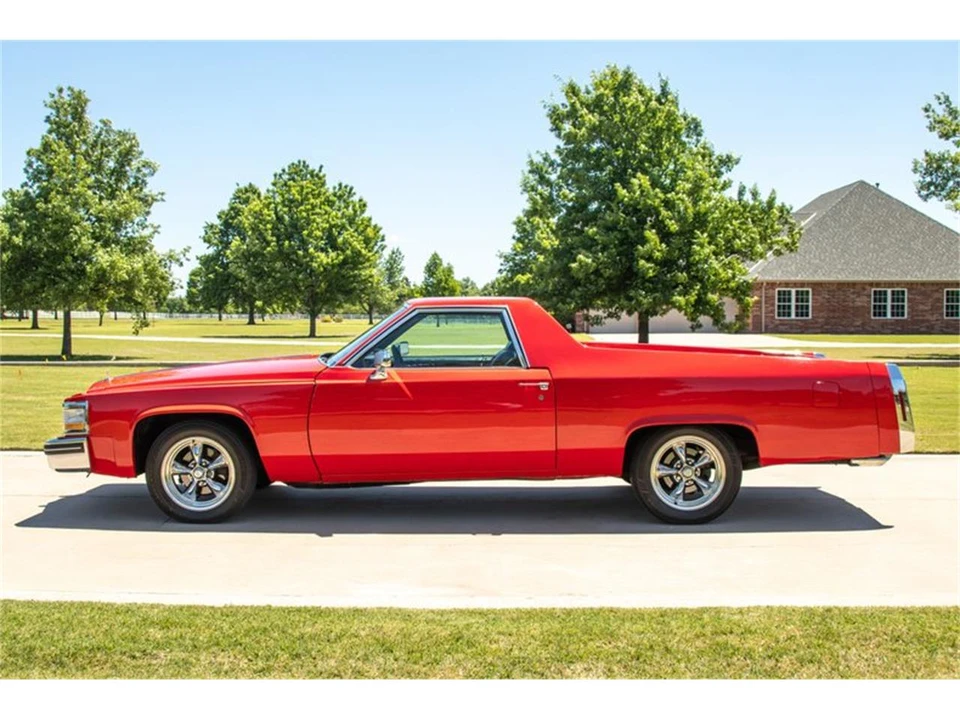 1984 Cadillac DeVille 5th Gen - Image 2 of 31