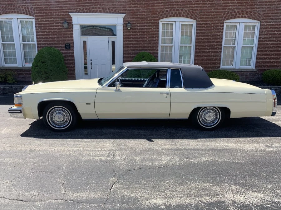 1984 Cadillac DeVille 5th Gen - Image 2 of 7