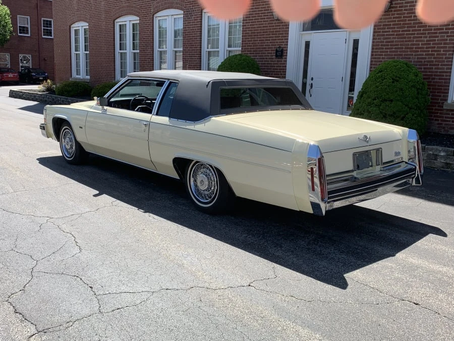 1984 Cadillac DeVille 5th Gen - Image 3 of 7