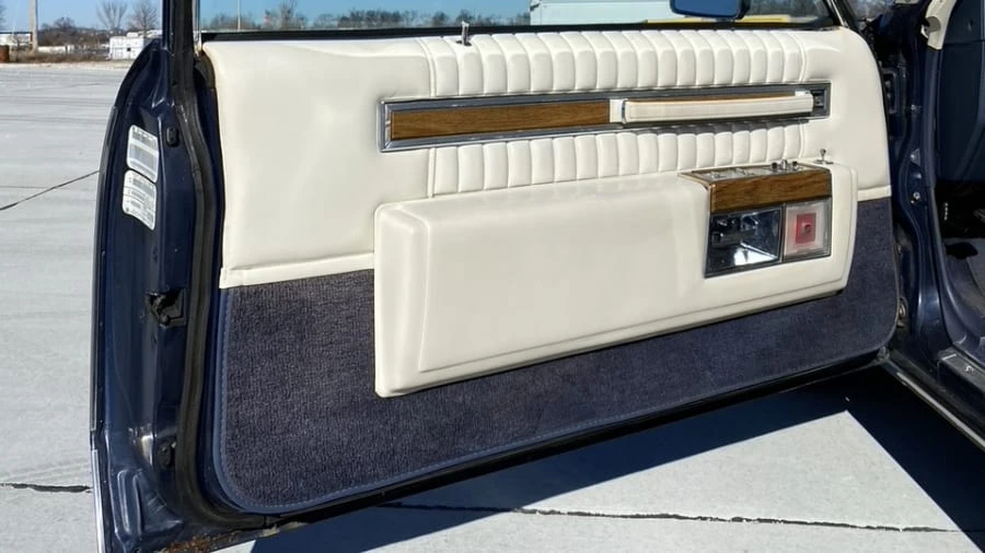 1984 Cadillac DeVille 5th Gen - Image 4 of 21