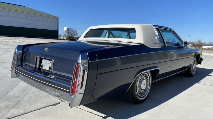 1984 Cadillac DeVille 5th Gen - Image 19 of 21