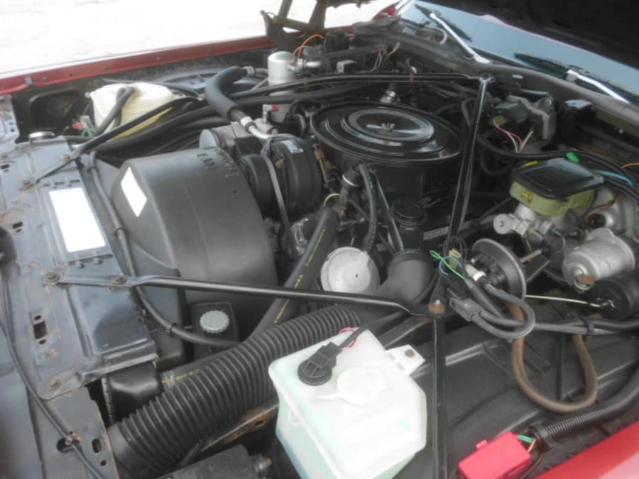 1984 Cadillac DeVille 5th Gen - Image 5 of 6