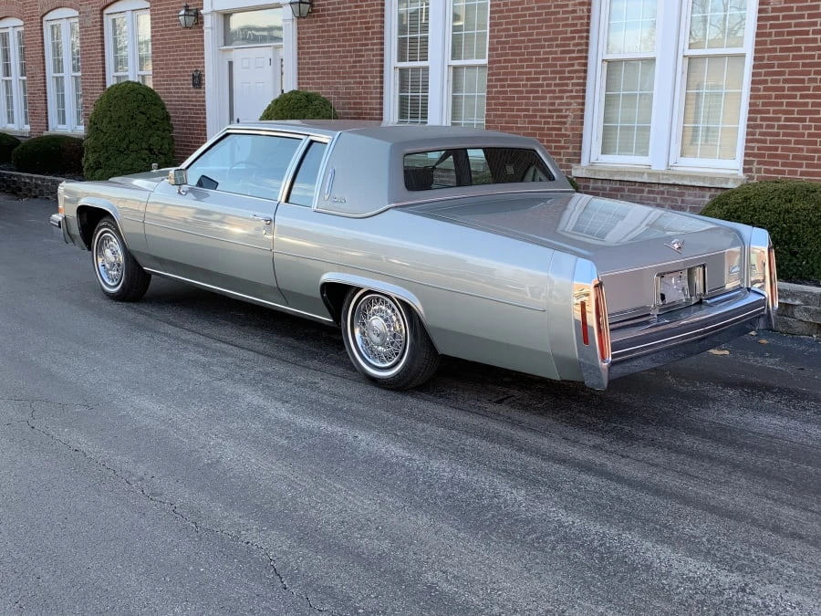 1984 Cadillac DeVille 5th Gen - Image 3 of 7