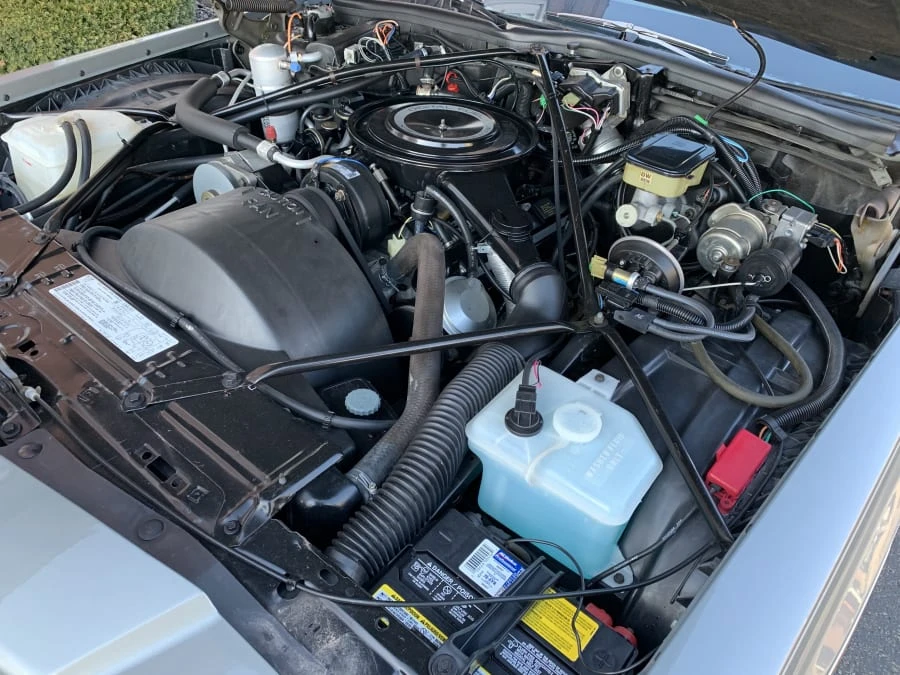 1984 Cadillac DeVille 5th Gen - Image 6 of 7
