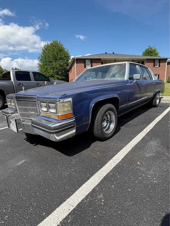 1984 Cadillac DeVille 5th Gen - Image 3 of 7