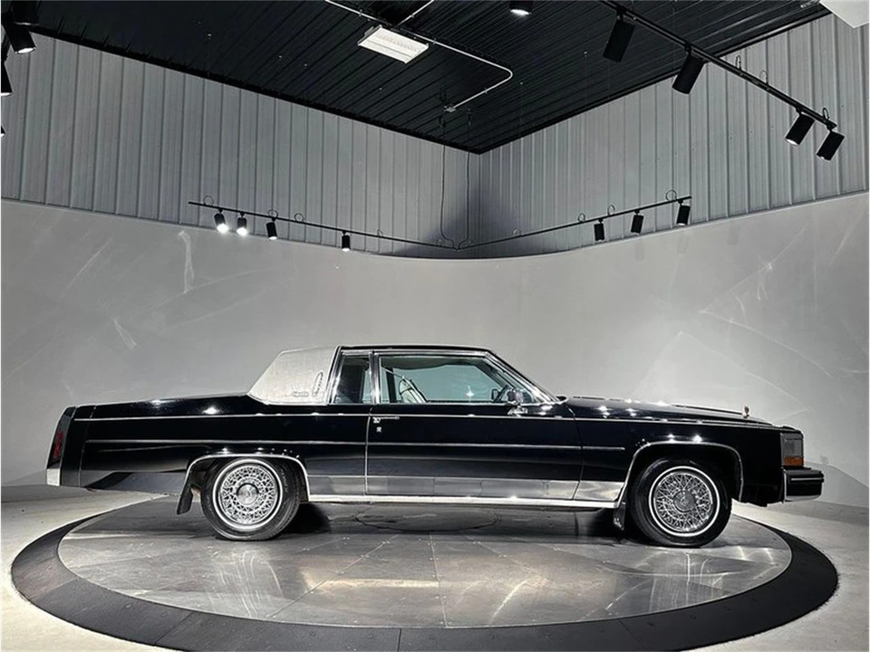 1984 Cadillac DeVille 5th Gen - Image 6 of 31