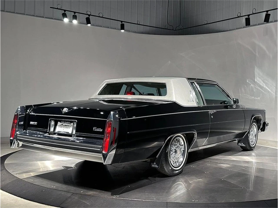 1984 Cadillac DeVille 5th Gen - Image 8 of 31