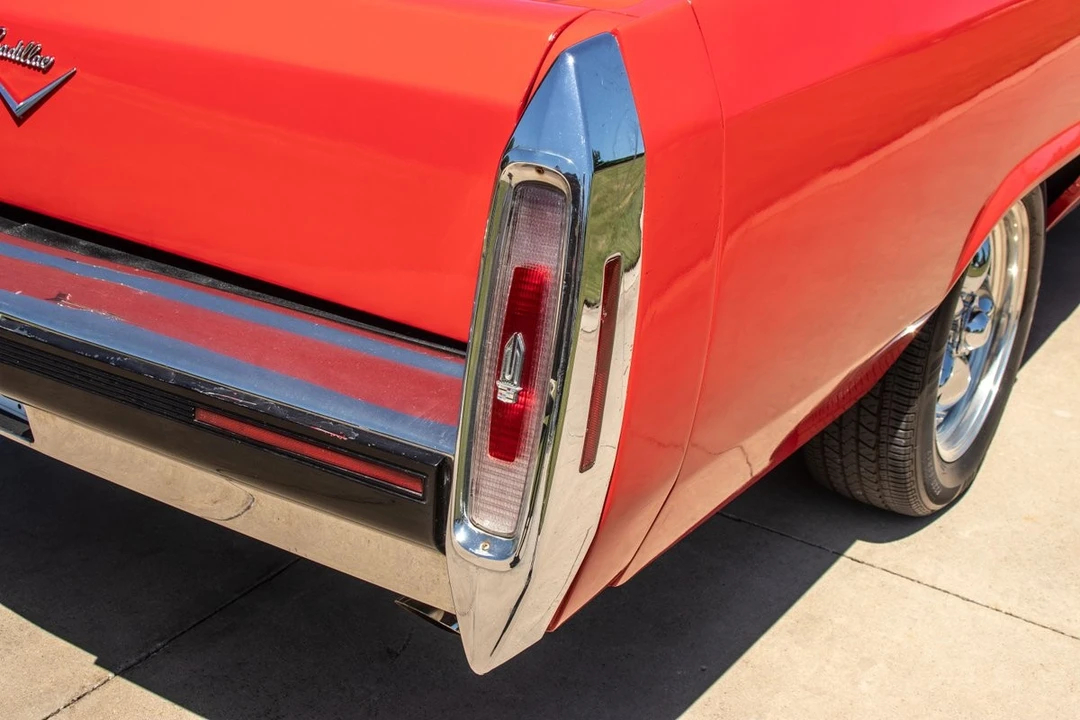 1984 Cadillac DeVille 5th Gen - Image 8 of 31