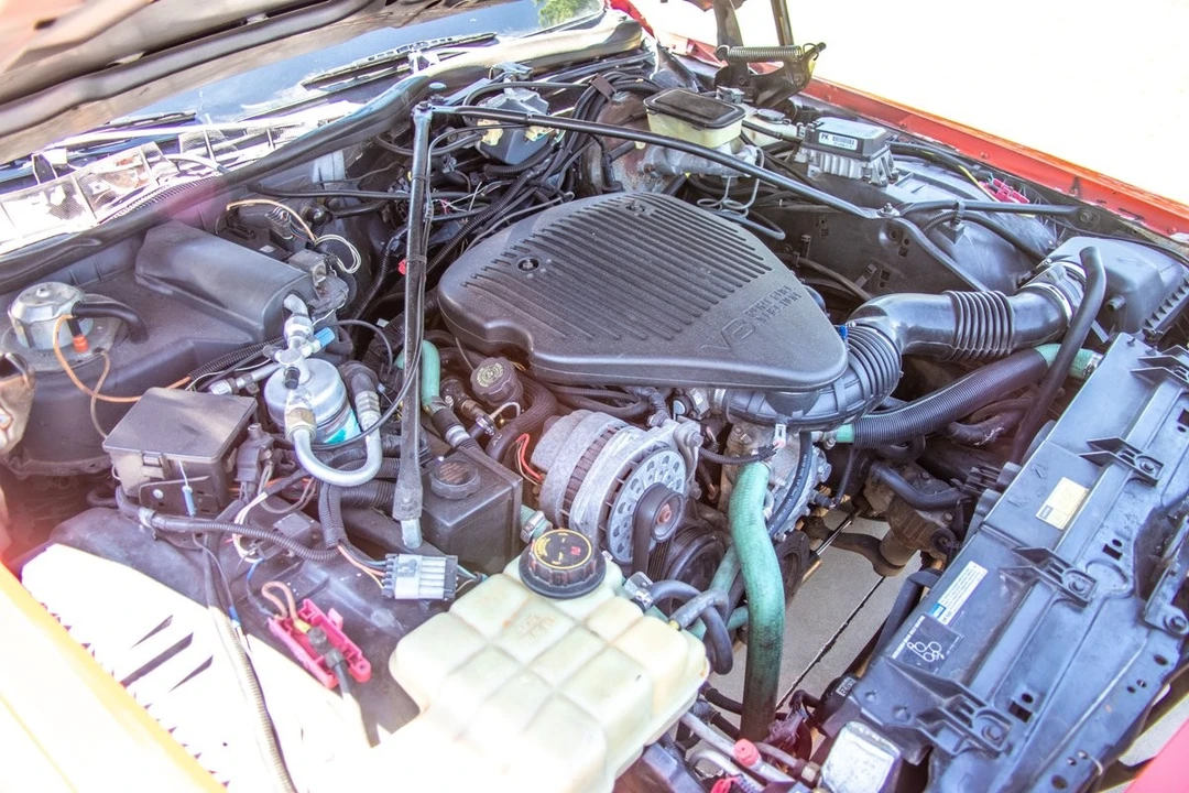 1984 Cadillac DeVille 5th Gen - Image 17 of 31