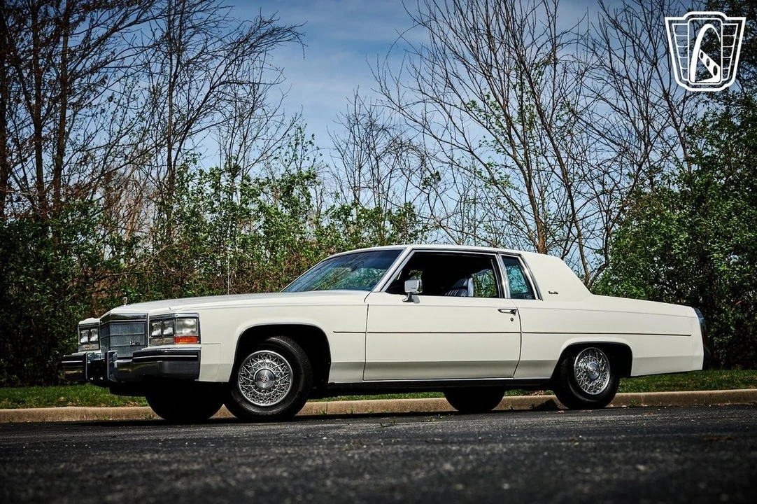 1984 Cadillac DeVille 5th Gen - Image 5 of 12