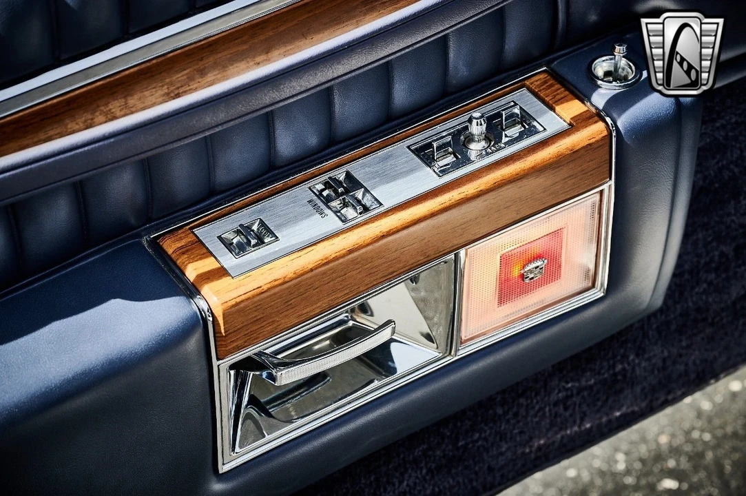 1984 Cadillac DeVille 5th Gen - Image 10 of 12