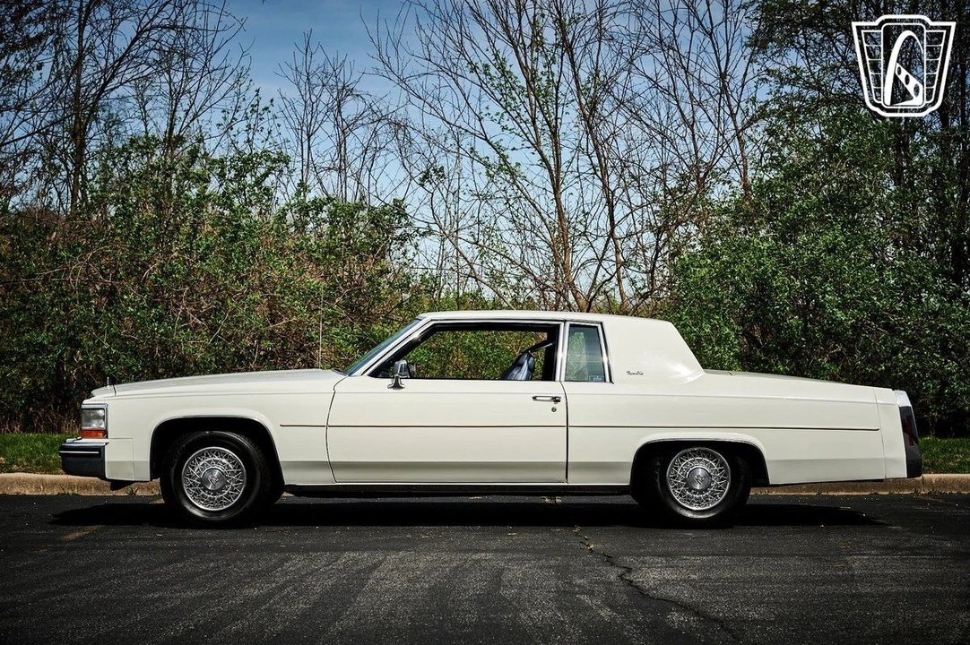 1984 Cadillac DeVille 5th Gen - Image 8 of 12