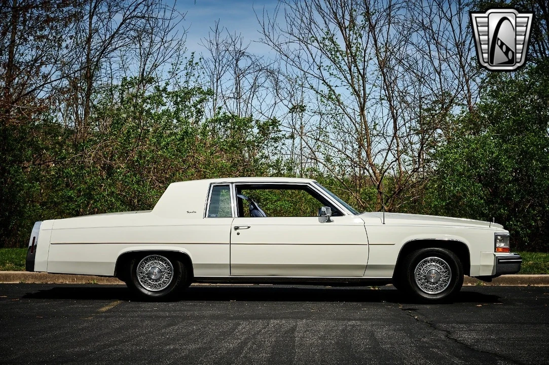 1984 Cadillac DeVille 5th Gen - Image 8 of 12