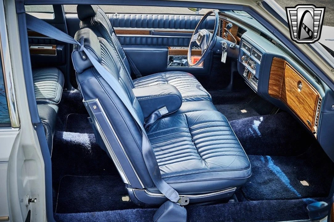 1984 Cadillac DeVille 5th Gen - Image 16 of 21