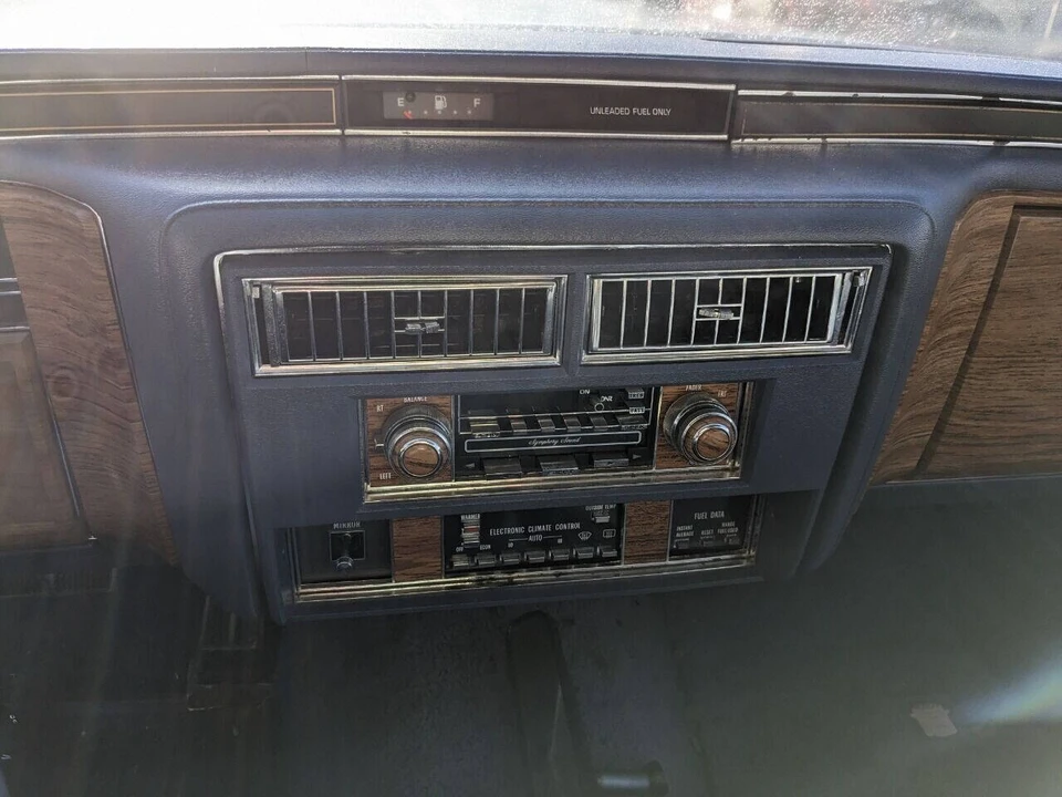 1984 Cadillac DeVille 5th Gen - Image 21 of 31