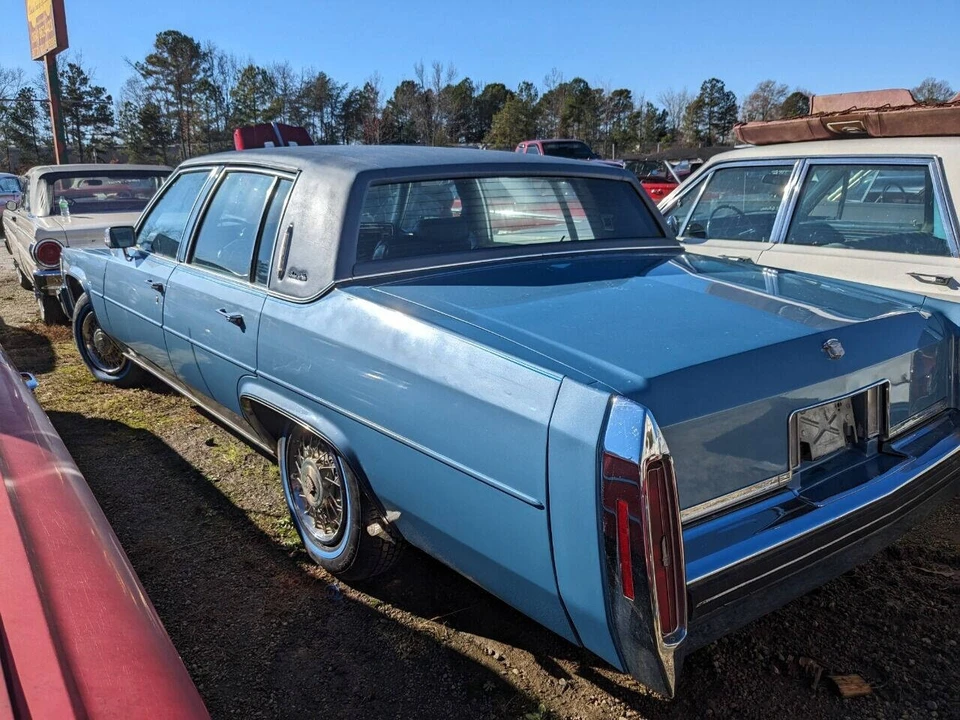 1984 Cadillac DeVille 5th Gen - Image 6 of 31