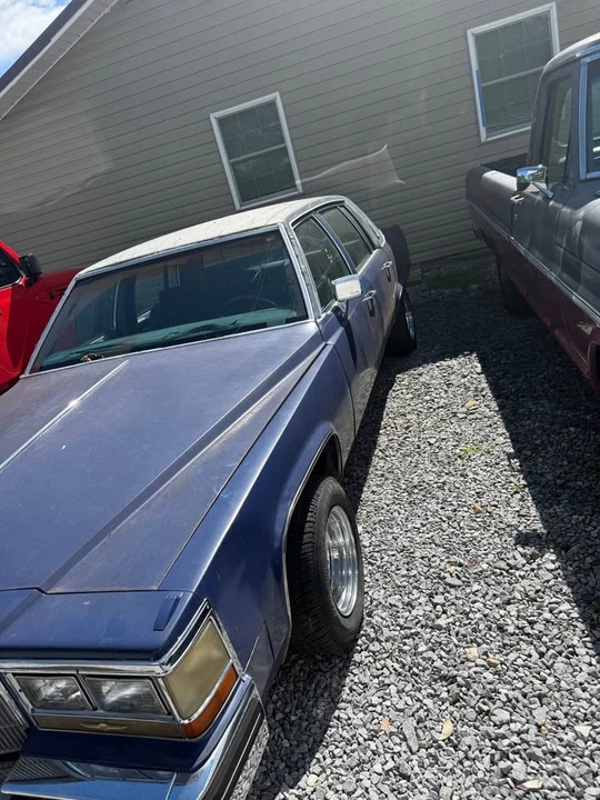 1984 Cadillac DeVille 5th Gen - Image 2 of 4