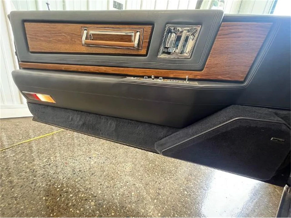 1984 Cadillac Eldorado 10th Gen - Image 19 of 30