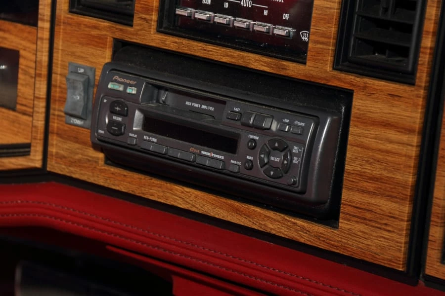 1984 Cadillac Eldorado 10th Gen - Image 20 of 31