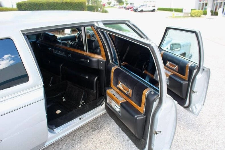 1984 Cadillac Fleetwood - Image 25 of 31