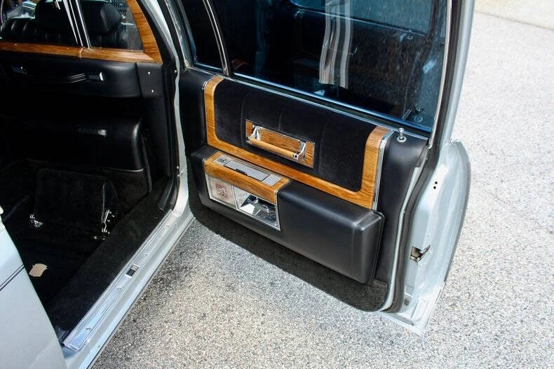 1984 Cadillac Fleetwood - Image 26 of 31