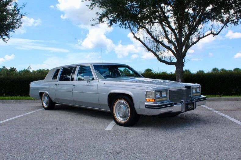 1984 Cadillac Fleetwood - Image 4 of 31