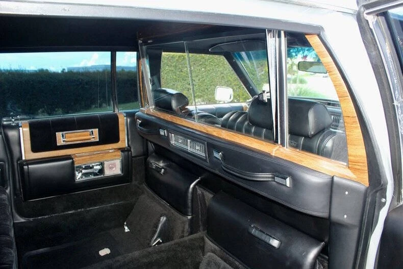 1984 Cadillac Fleetwood - Image 27 of 31