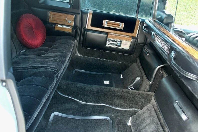 1984 Cadillac Fleetwood - Image 31 of 31