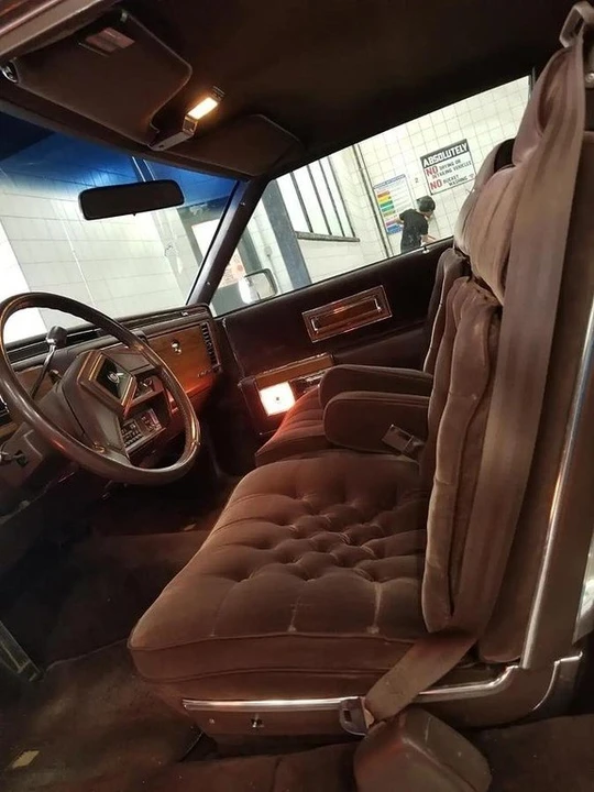 1984 Cadillac Fleetwood - Image 5 of 11