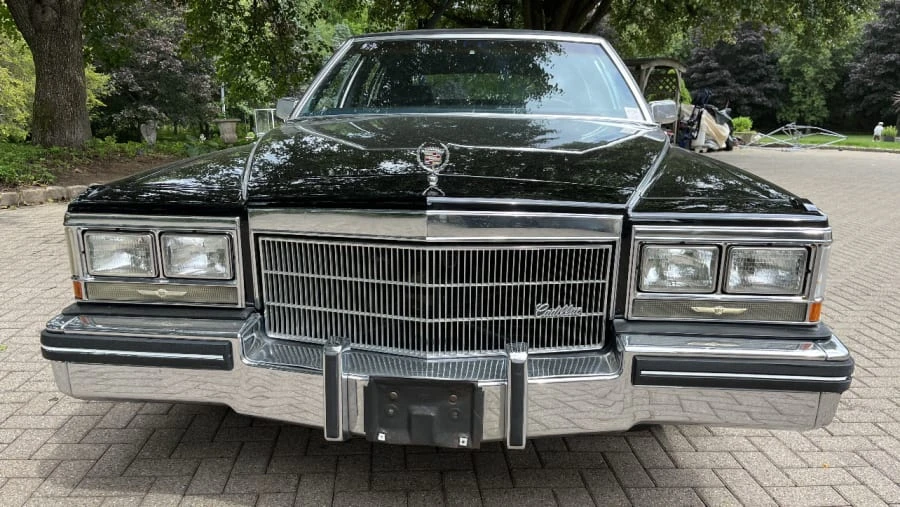 1984 Cadillac Fleetwood - Image 2 of 10