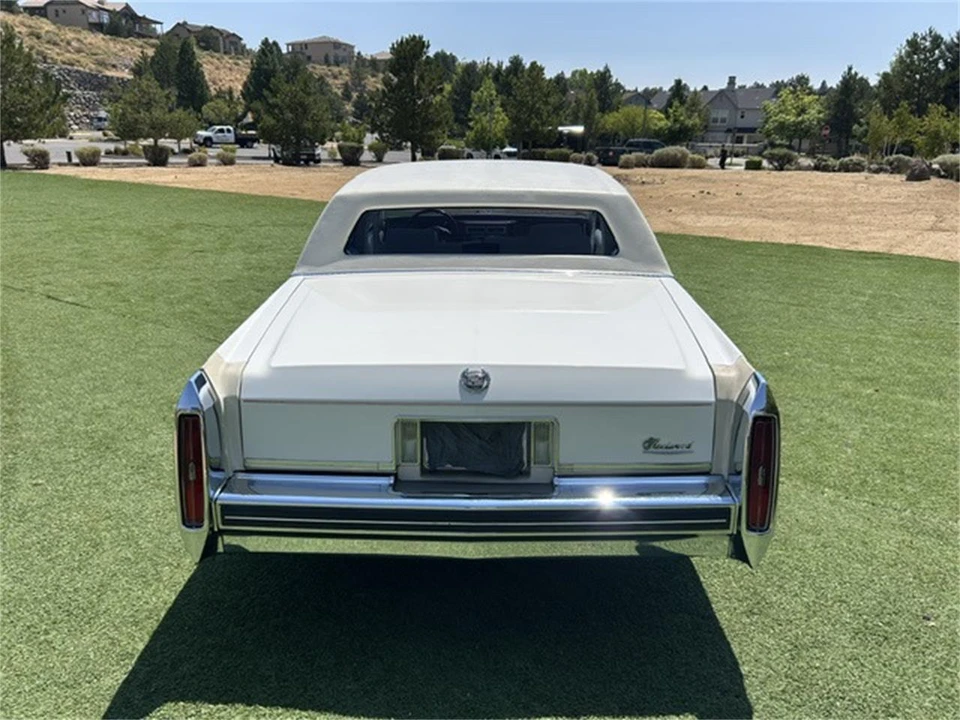 1984 Cadillac Fleetwood - Image 6 of 15