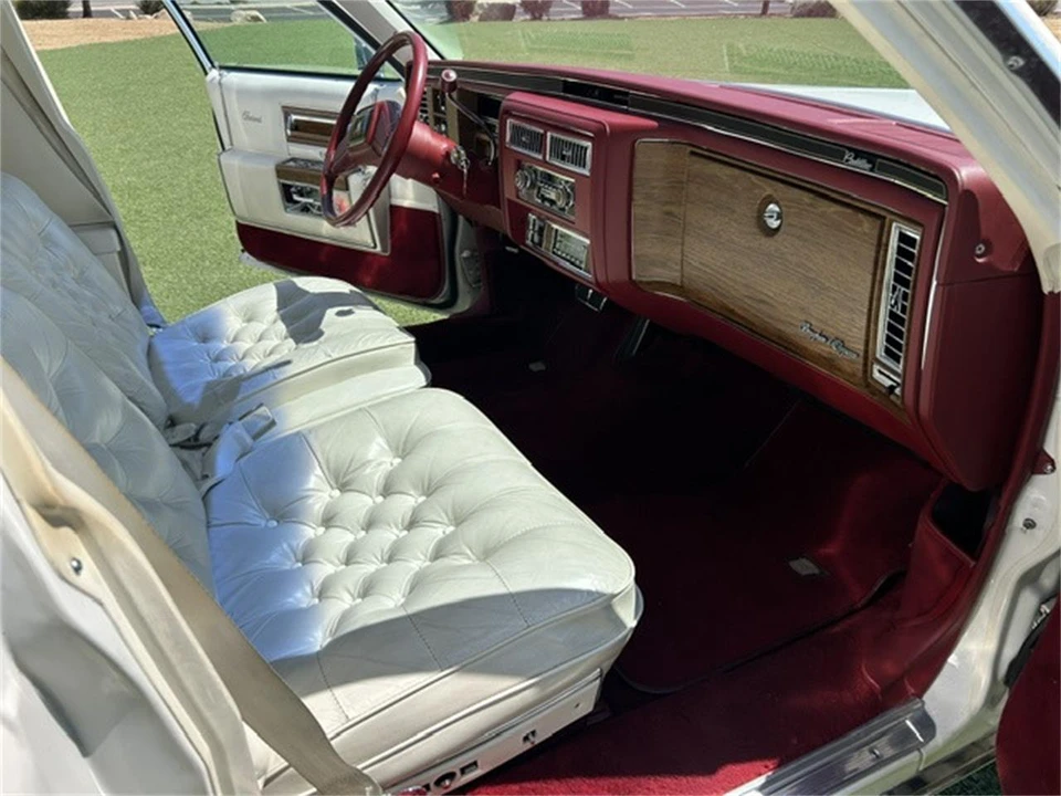 1984 Cadillac Fleetwood - Image 11 of 15