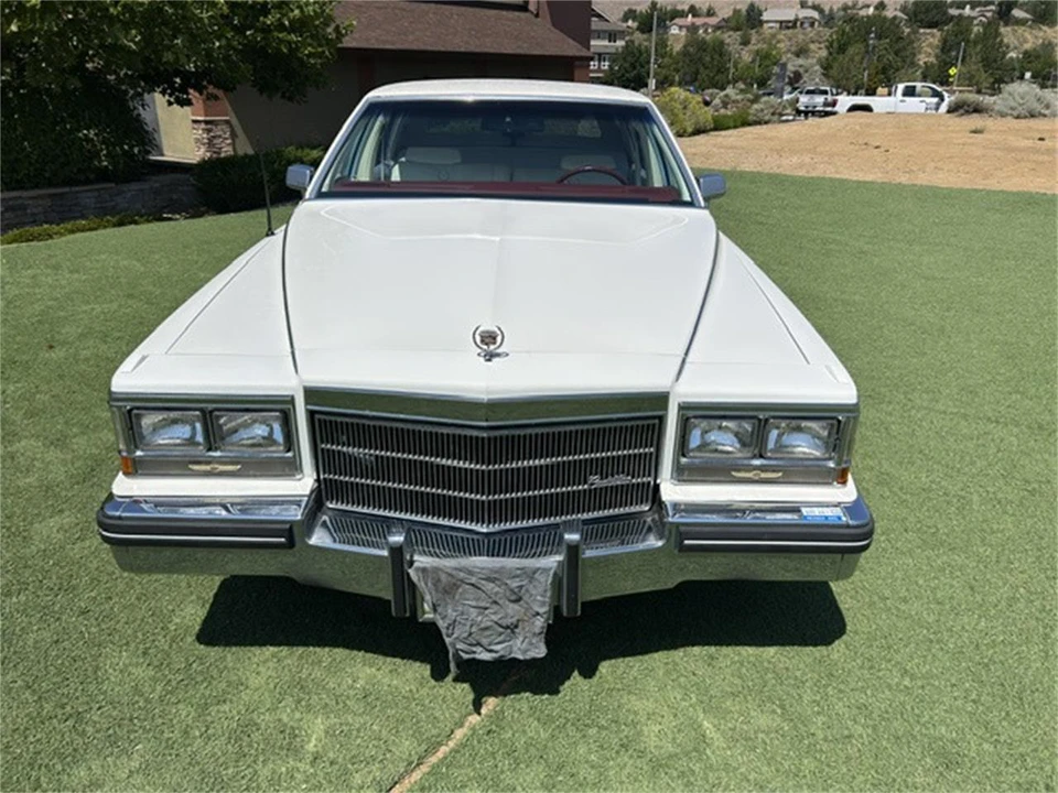 1984 Cadillac Fleetwood - Image 2 of 15