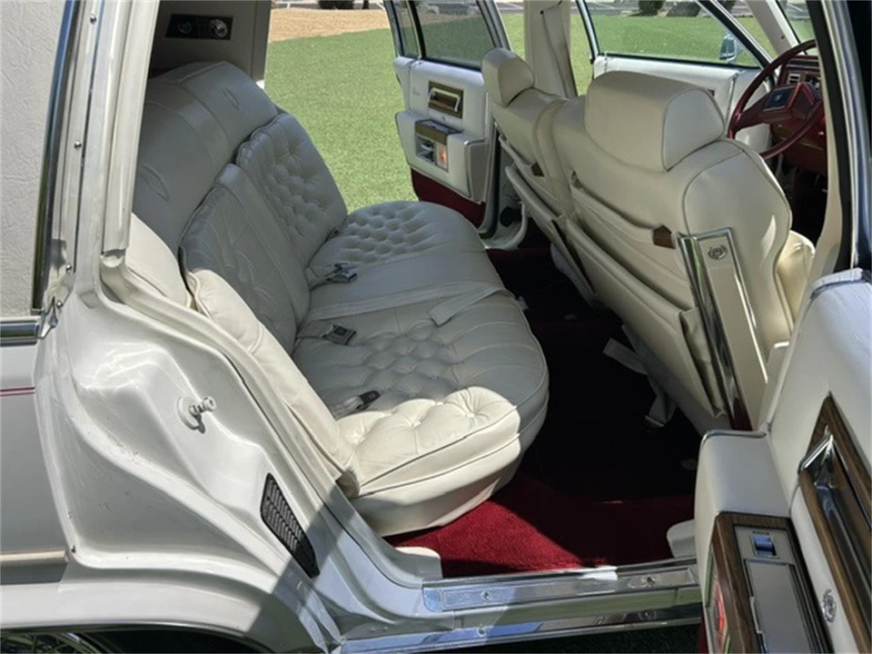 1984 Cadillac Fleetwood - Image 12 of 15