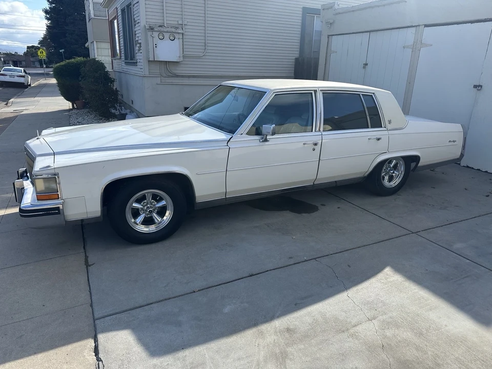 1984 Cadillac Brougham - Image 7 of 21