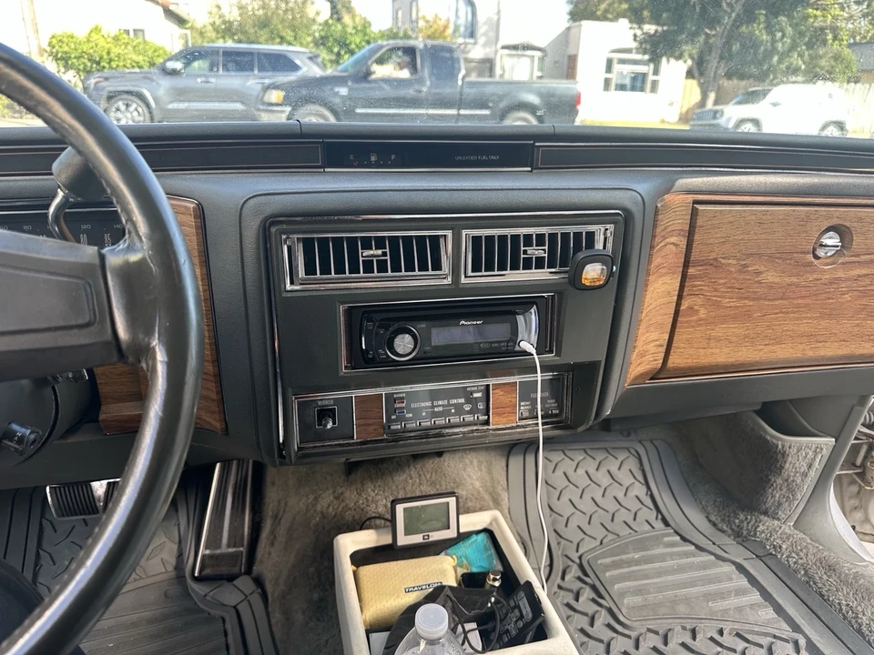 1984 Cadillac Brougham - Image 20 of 21