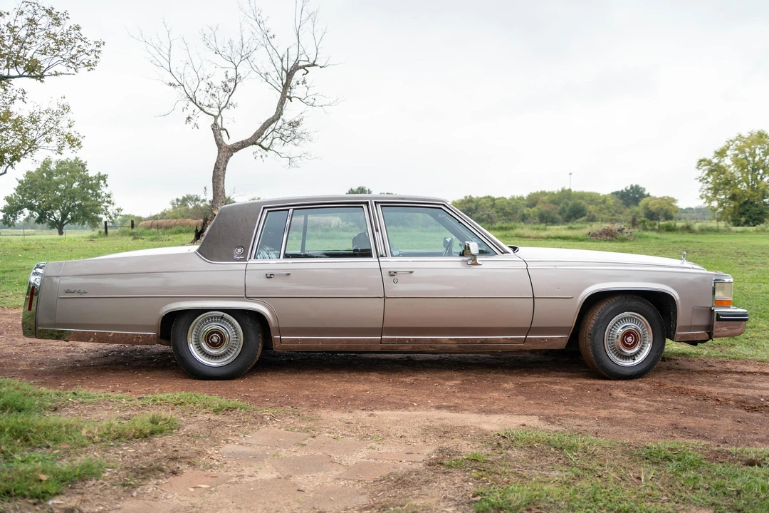 1984 Cadillac Fleetwood - Image 3 of 31