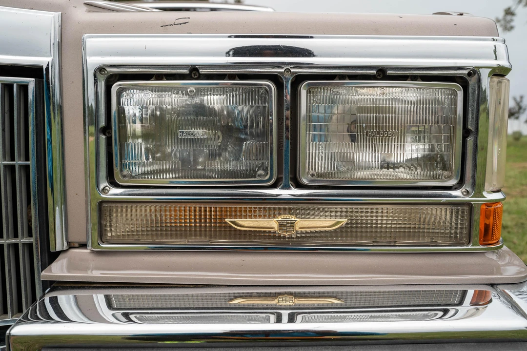 1984 Cadillac Fleetwood - Image 16 of 31