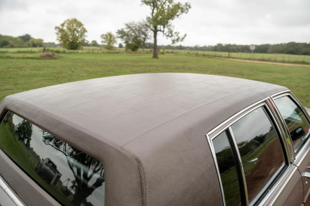1984 Cadillac Fleetwood - Image 30 of 31