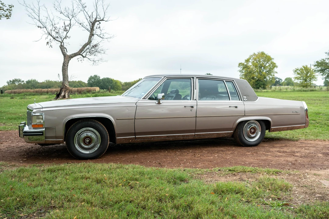 1984 Cadillac Fleetwood - Image 8 of 31