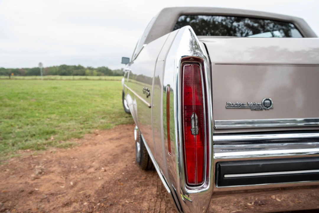 1984 Cadillac Fleetwood - Image 22 of 31