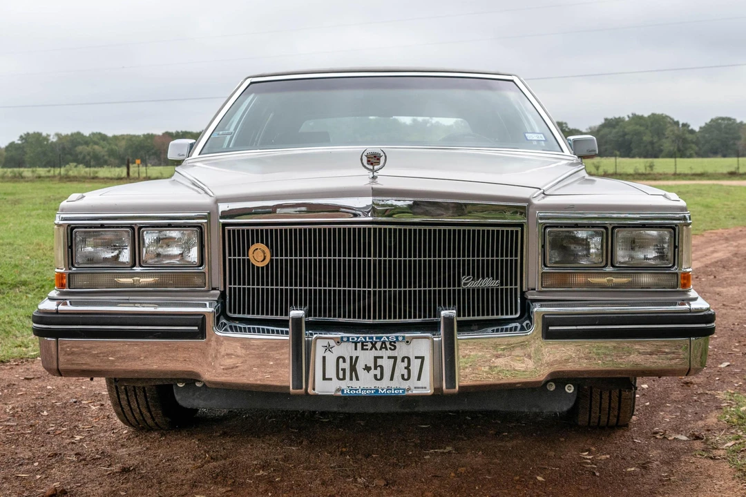 1984 Cadillac Fleetwood - Image 2 of 31