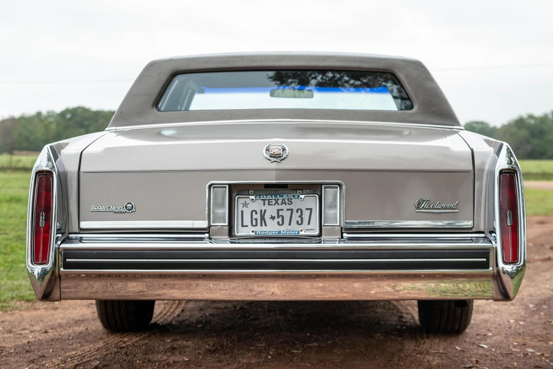 1984 Cadillac Fleetwood - Image 5 of 31
