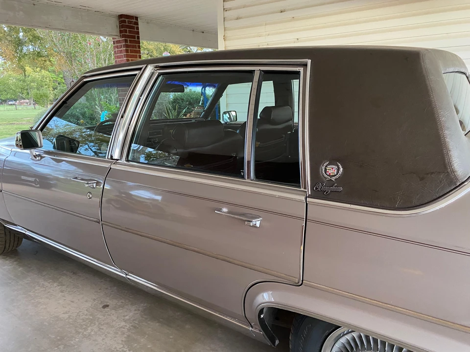 1984 Cadillac Fleetwood - Image 20 of 31
