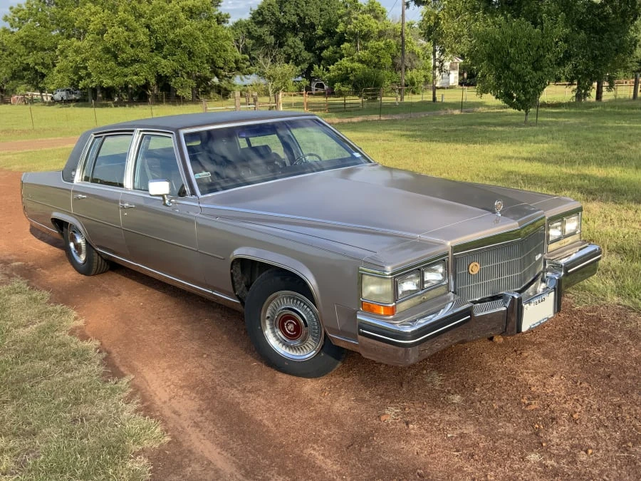 1984 Cadillac Fleetwood - Image 4 of 12