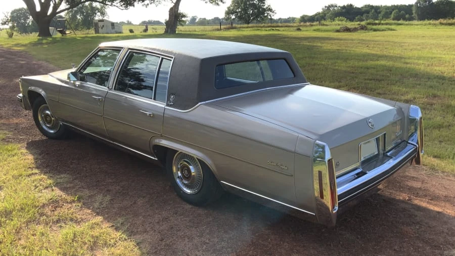 1984 Cadillac Fleetwood - Image 2 of 12