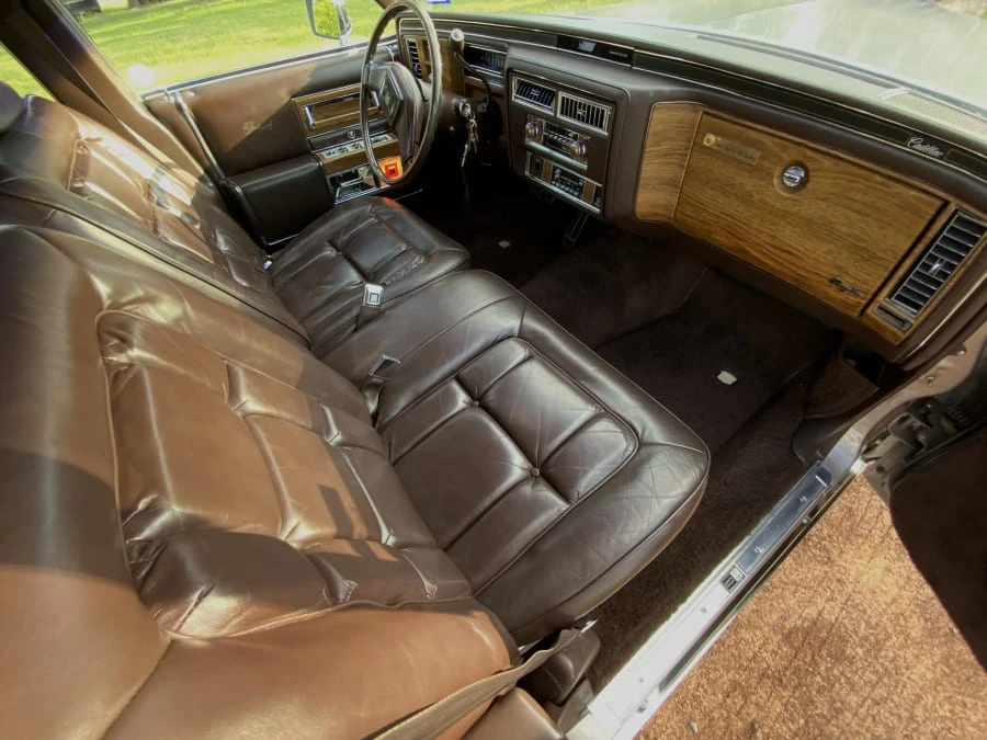 1984 Cadillac Fleetwood - Image 9 of 12