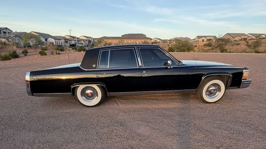 1984 Cadillac Fleetwood - Image 2 of 26