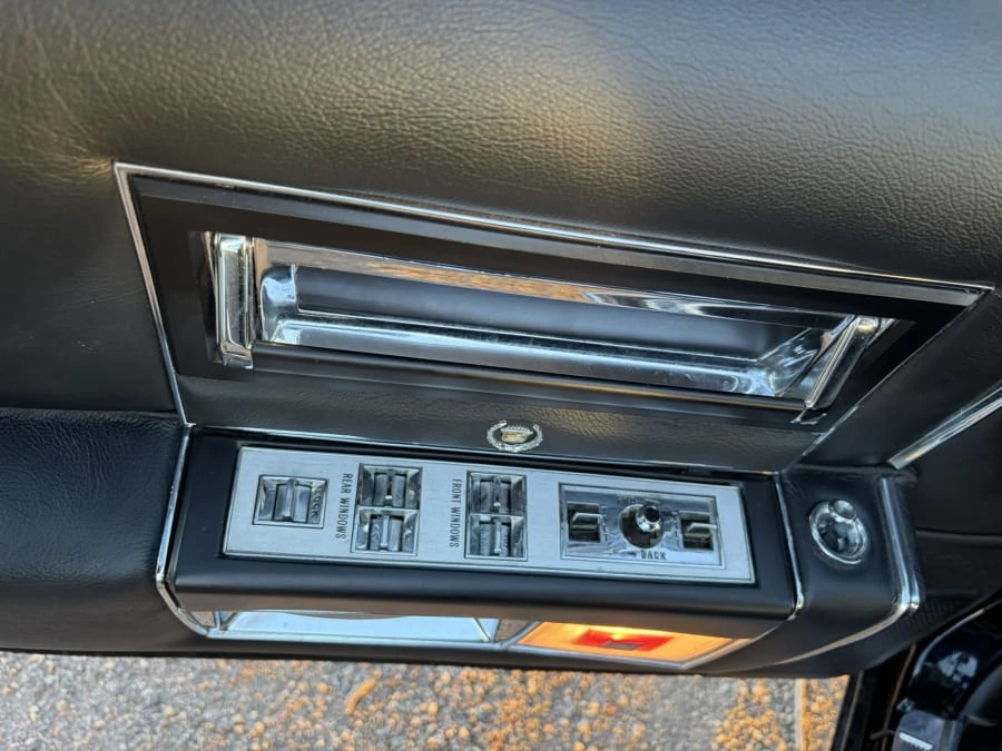 1984 Cadillac Fleetwood - Image 23 of 26