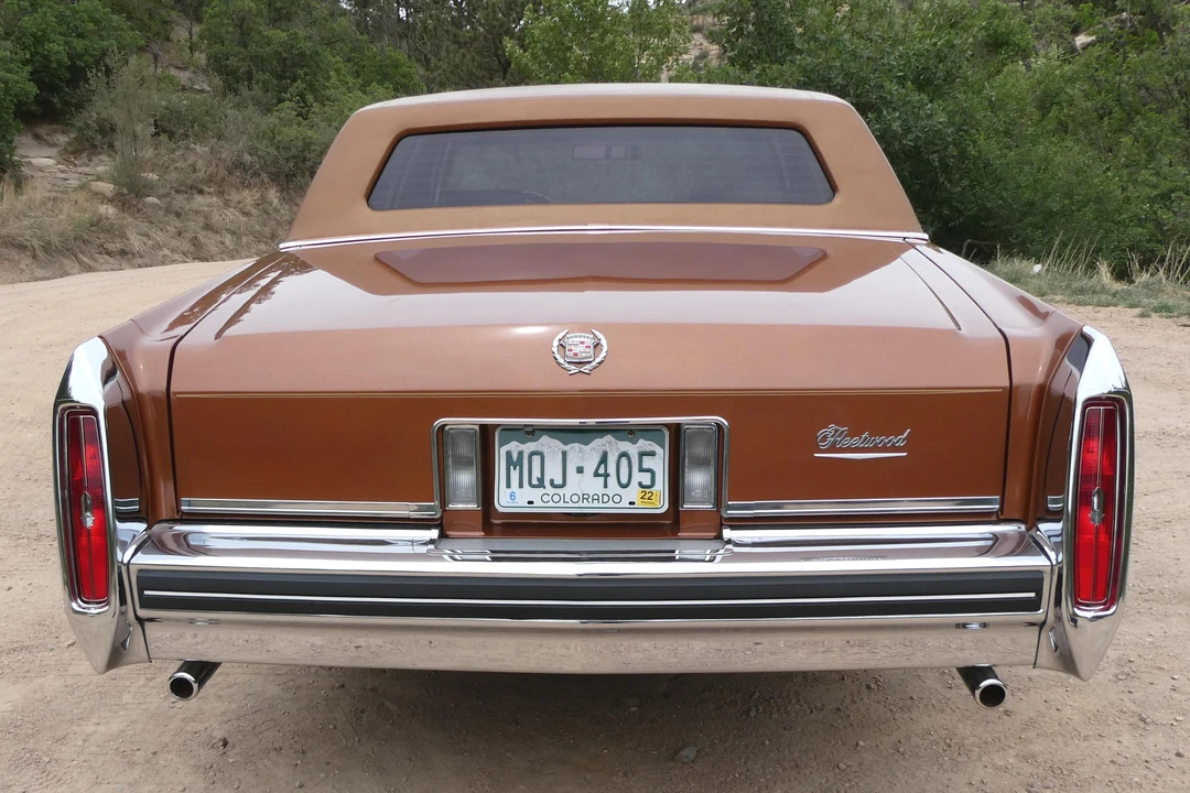 1984 Cadillac Fleetwood - Image 5 of 5